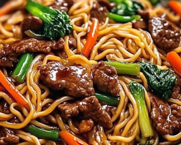 Homemade Beef Lo Mein: A Quick, Flavor-Packed Stir-Fry You’ll Love!